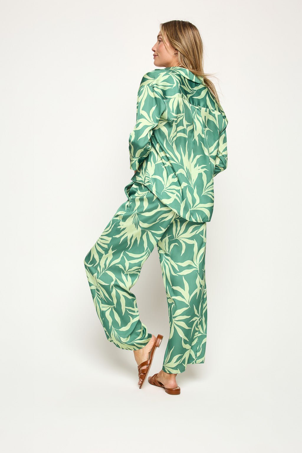 Image of West K Aurora 3/4 Sleeve Palm Print Collared Satin Button Down Green Palm