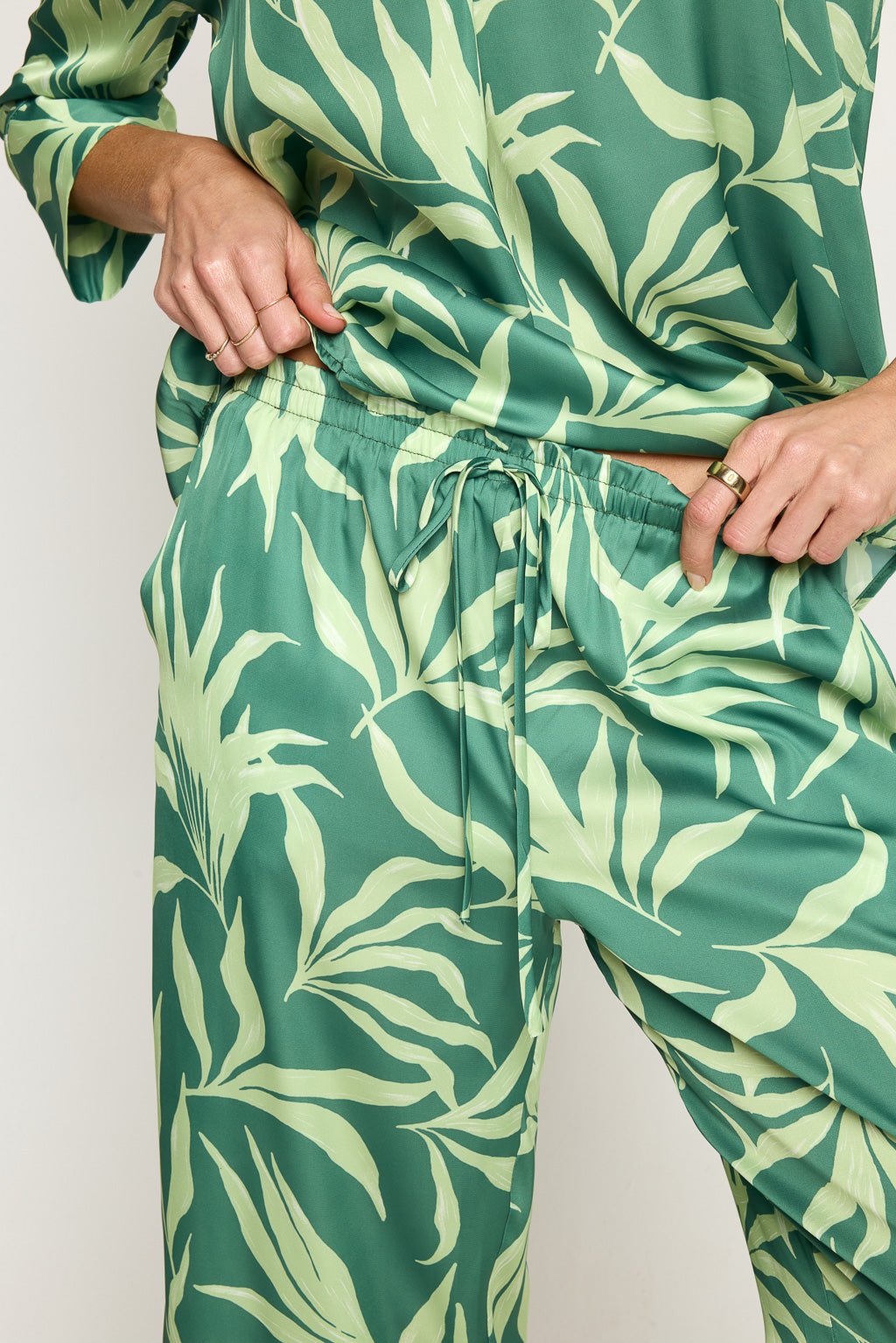 Image of West K Aurora Elastic Waist Satin Pant Green Palm