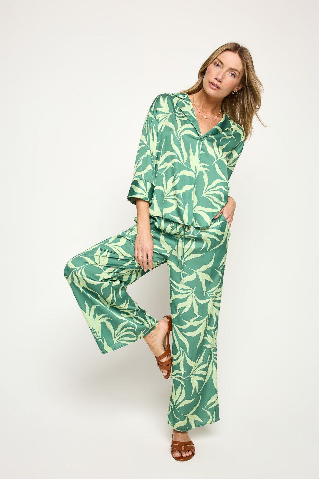 Image of West K Aurora Palm Print Satin Pant Green Palm