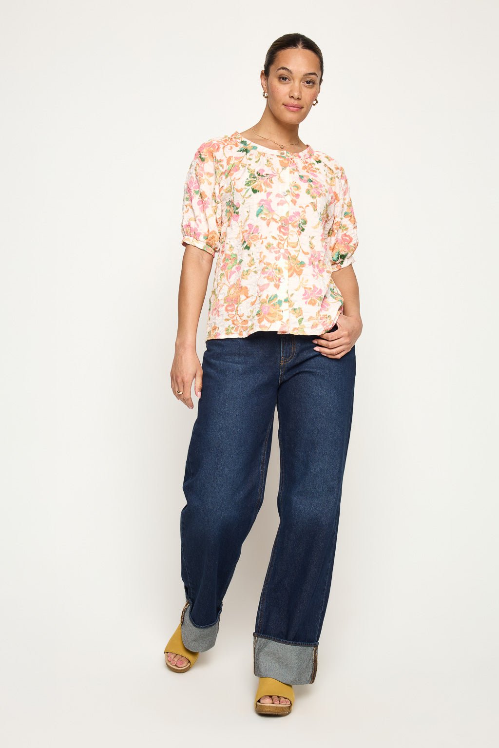 Image of West K Brielle Short Sleeve Round Neck Blouse Pink White Floral