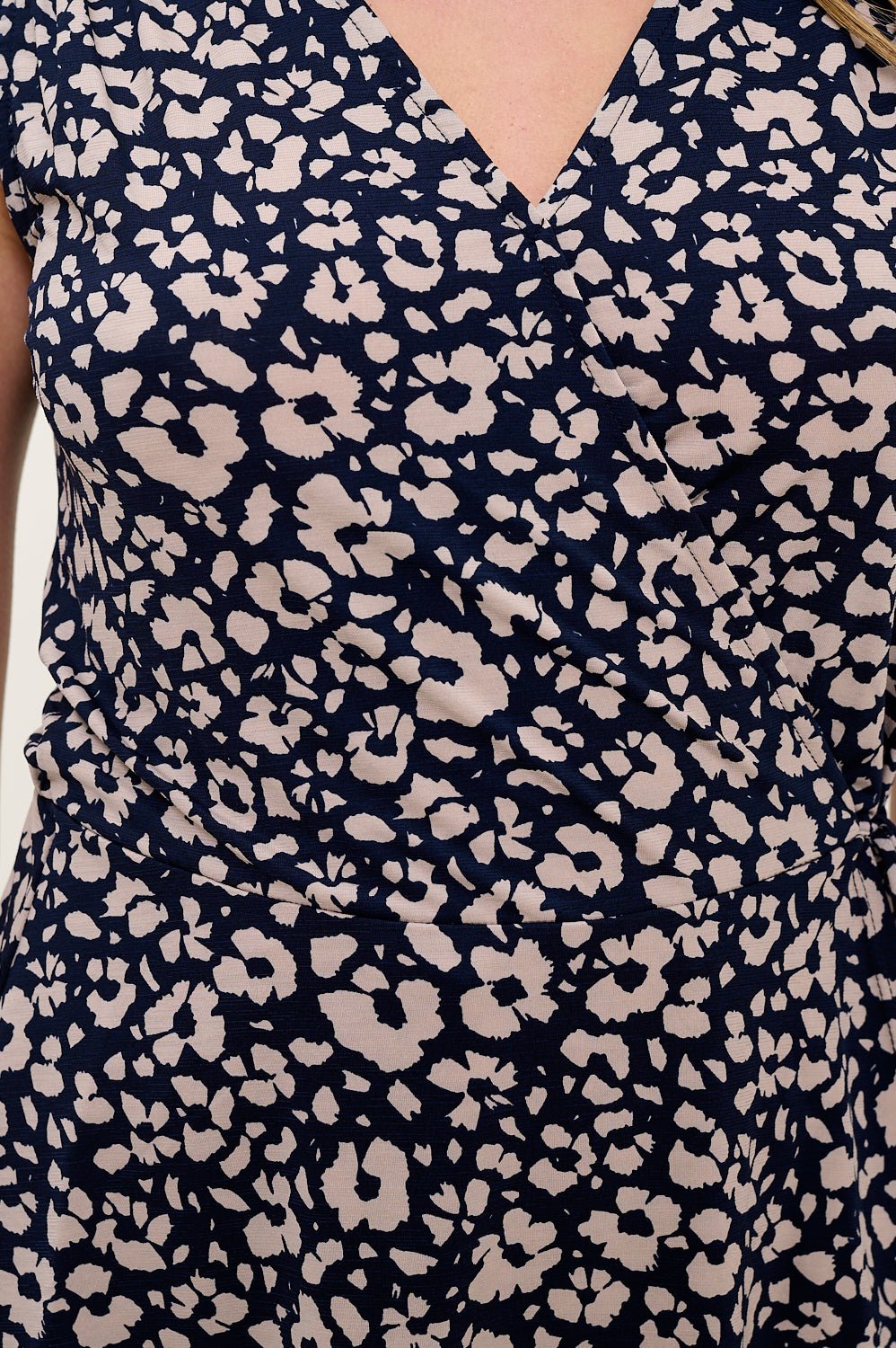 Image of West K Laura Sleeveless Surplice Knit Top Navy Daisy Floral