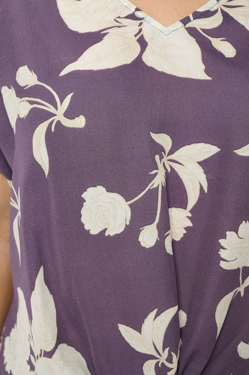 Image of West K Leah Plus Size Short Sleeve Woven Top Lavender Floral