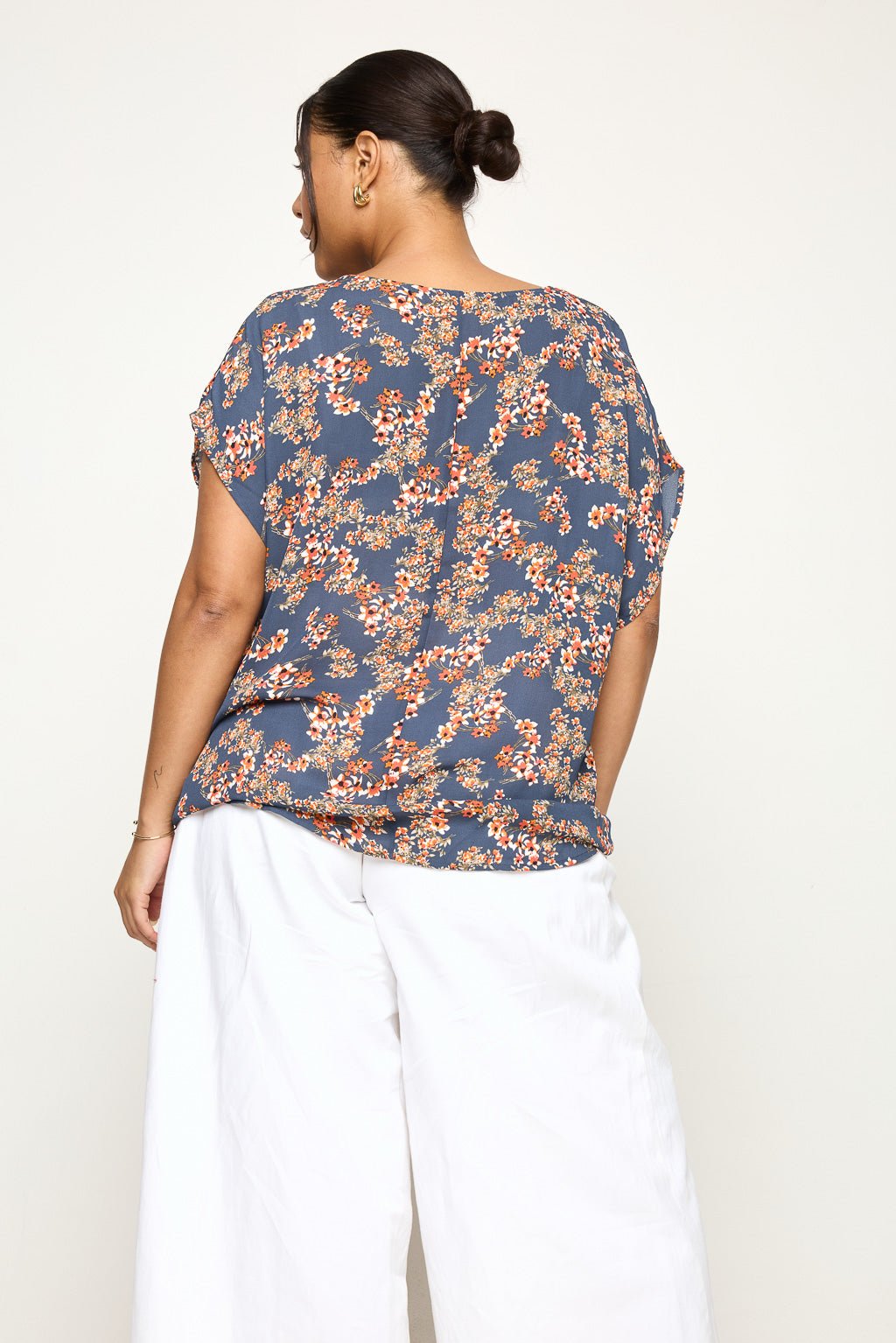 Image of West K Leah Plus Size Short Sleeve Woven Top Steel Blue Daisy