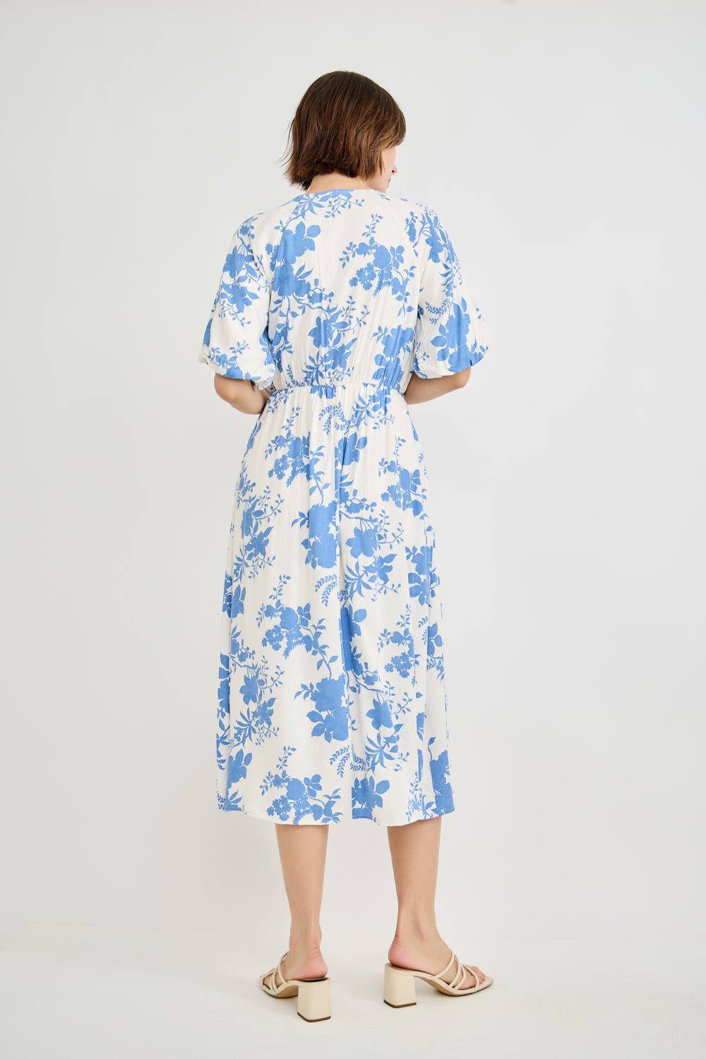 Image of West K Empire Waist Printed Midi Dress Blue/Wht Floral
